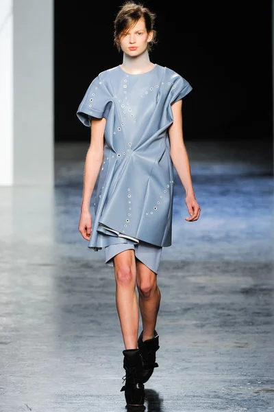 Look 33
